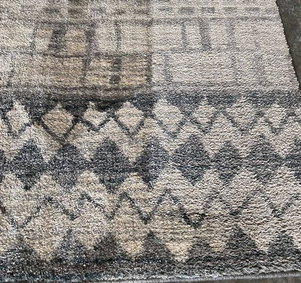 Viscose rug before and after cleaning